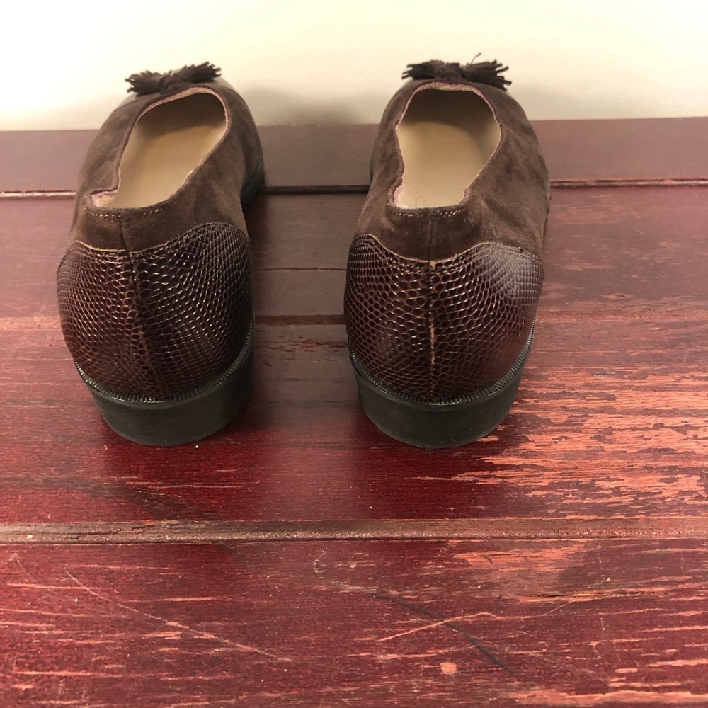 Cole Haan Women's Brown Suede/Leather Flats with Tassel Size 9AA NWT - Picture 6 of 9